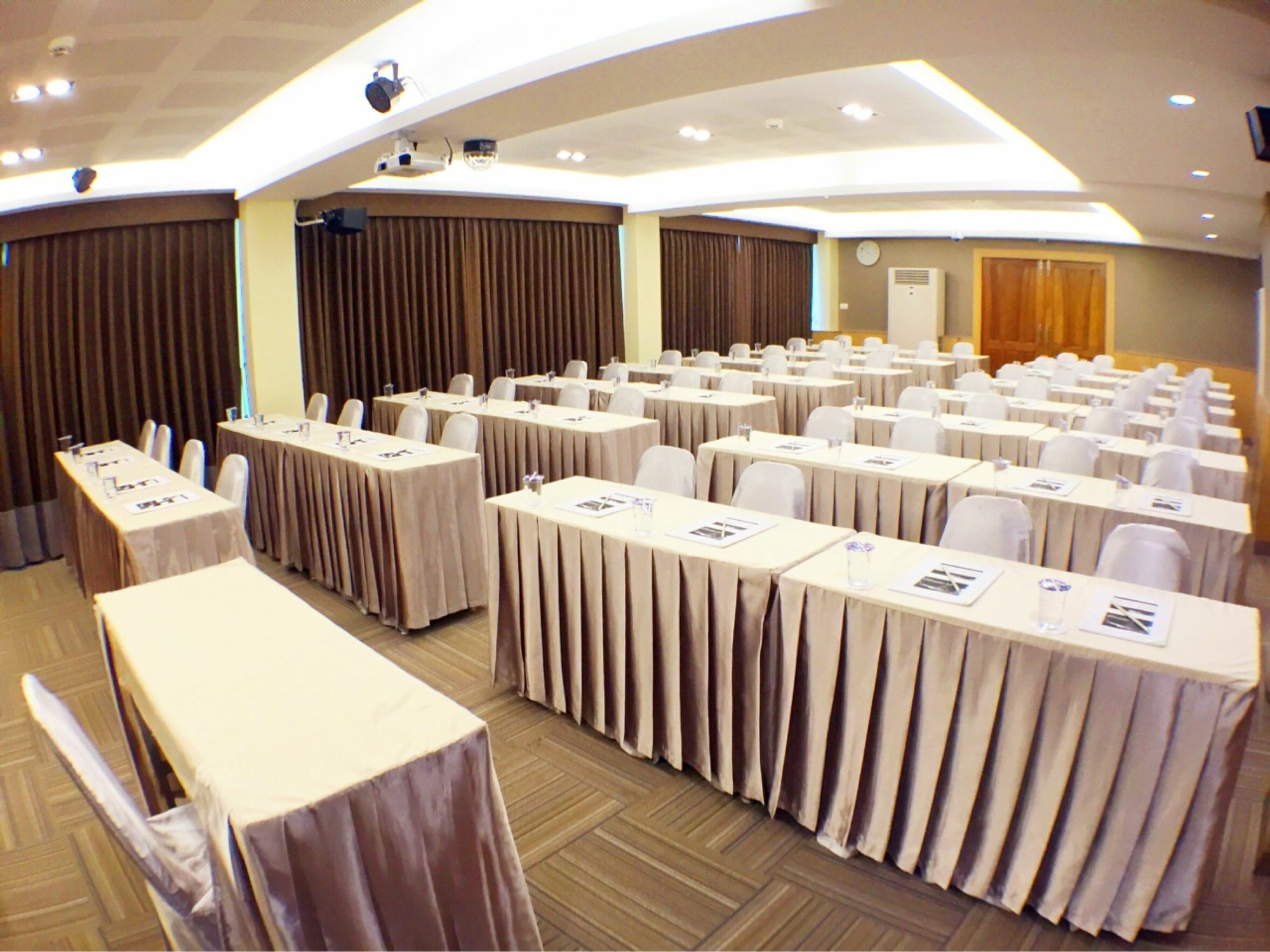 Tubtim Siam Suvarnabhumi Hotel Bang Phli Exterior foto